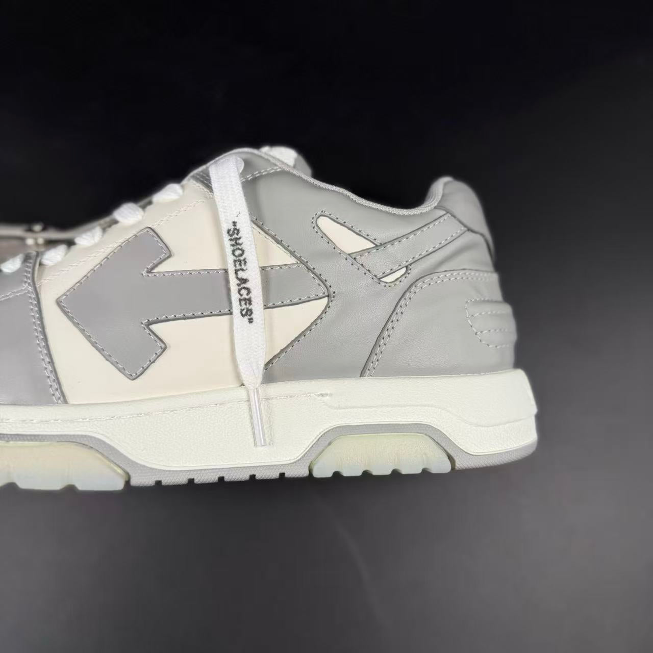 OFF-WHITE OUT OF OFFICE - Image 6