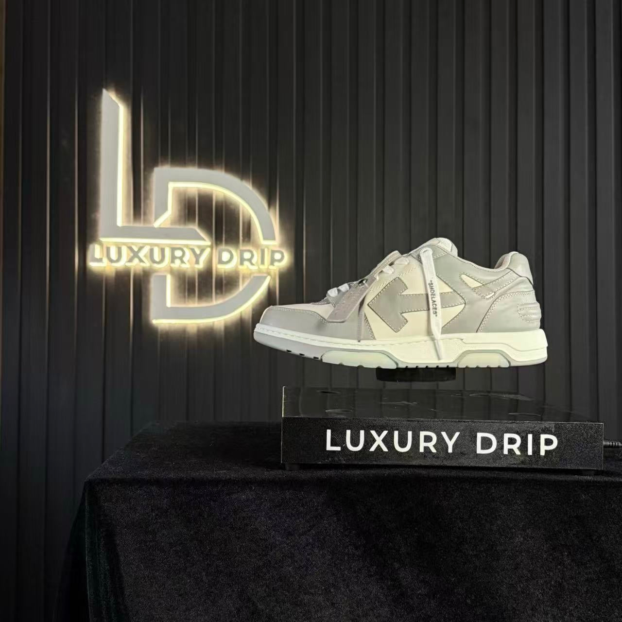OFF-WHITE OUT OF OFFICE - Image 2
