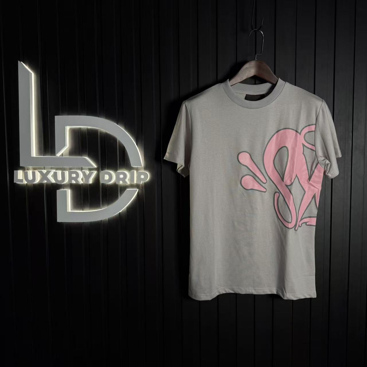 SYNA WORLD LOGO T-SHIRT - SHORT SET - GREY/PINK - Image 2