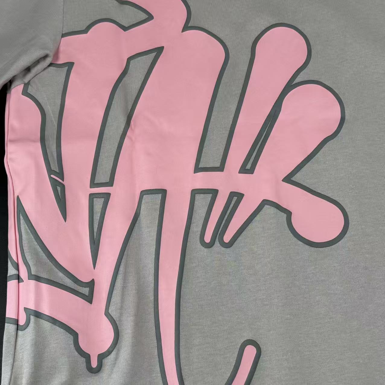 SYNA WORLD LOGO T-SHIRT - SHORT SET - GREY/PINK - Image 9