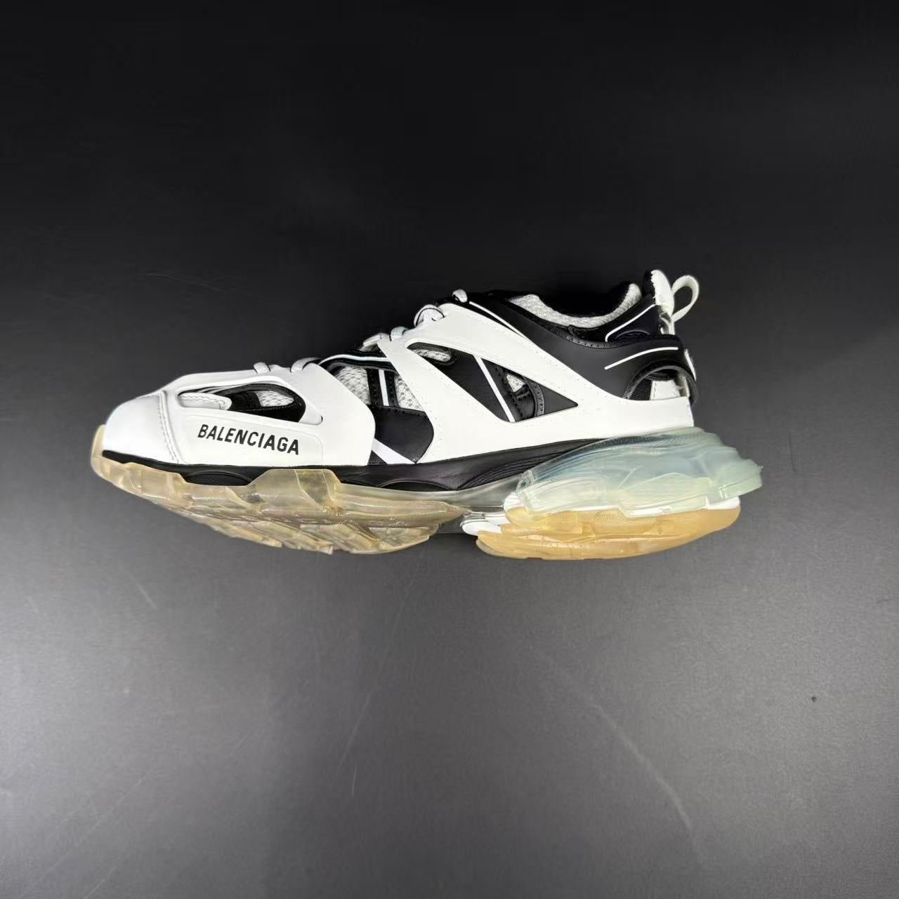 White Black - Image 5