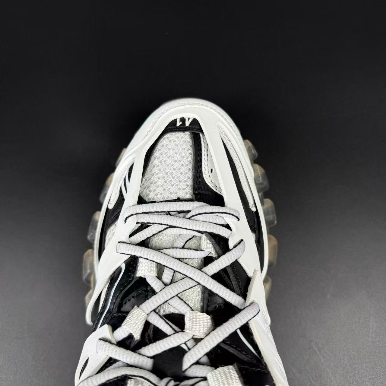 White Black - Image 7