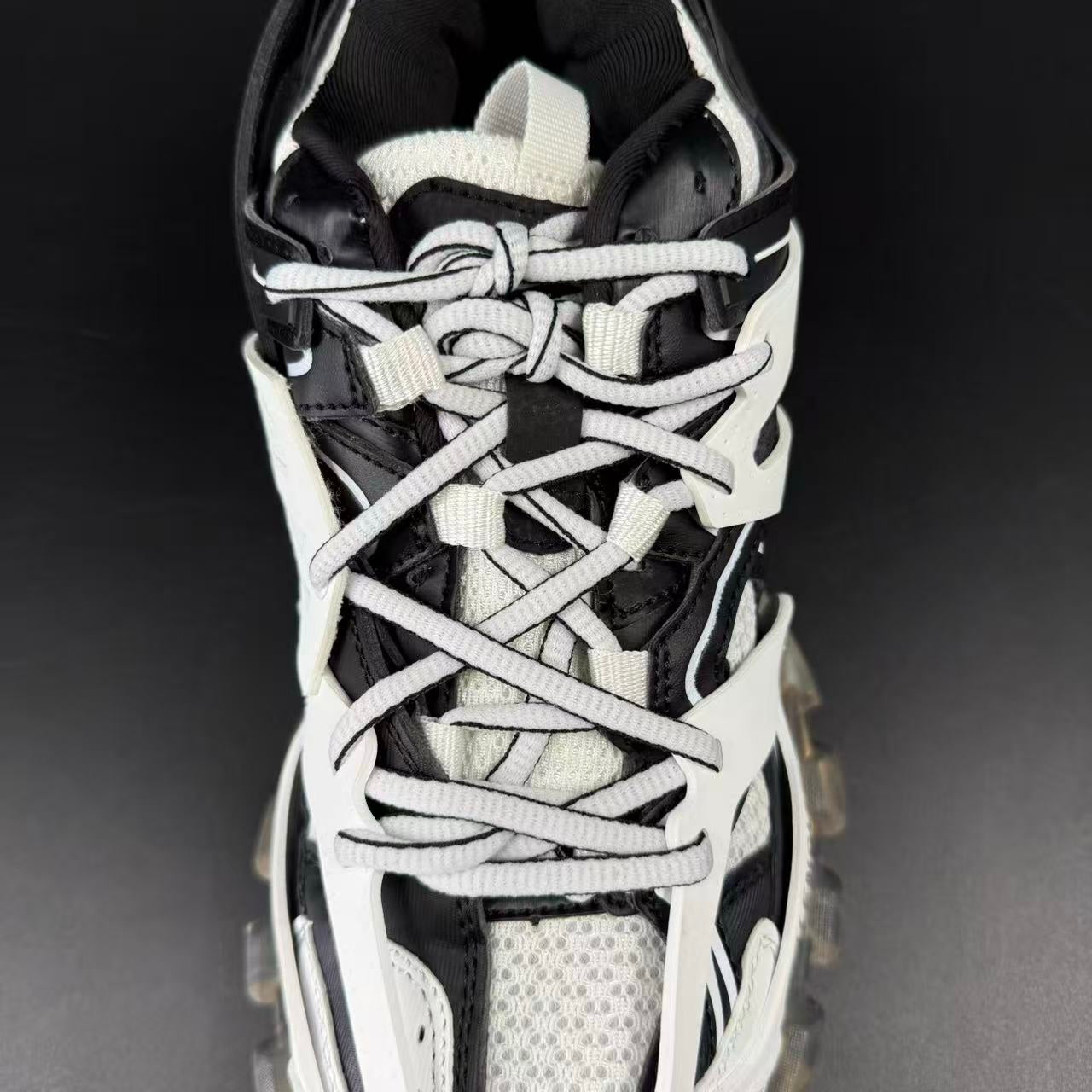 White Black - Image 9