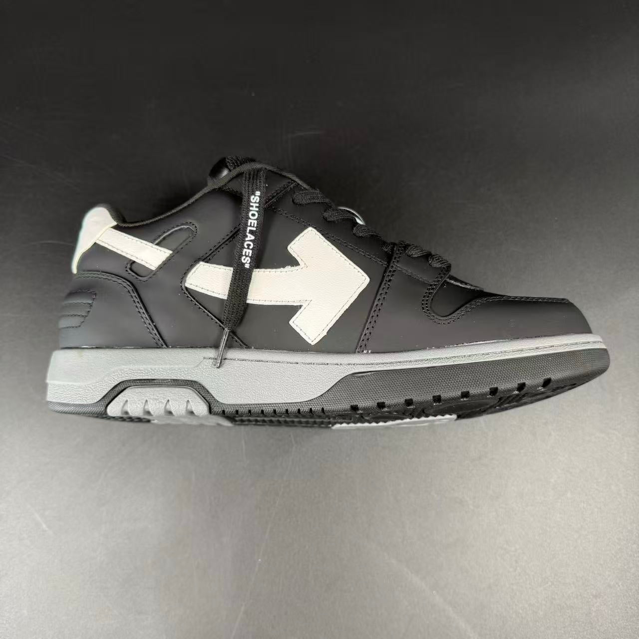 OFF-WHITE OUT OF OFFICE - Image 10