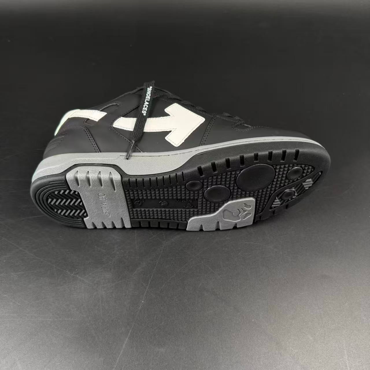 OFF-WHITE OUT OF OFFICE - Image 11