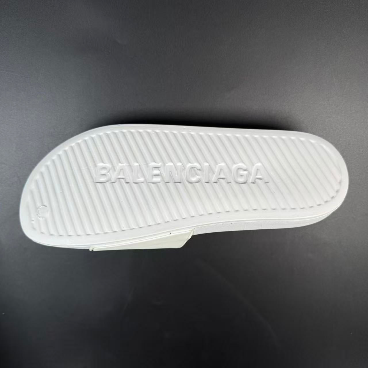 SLIPPERS - Image 7