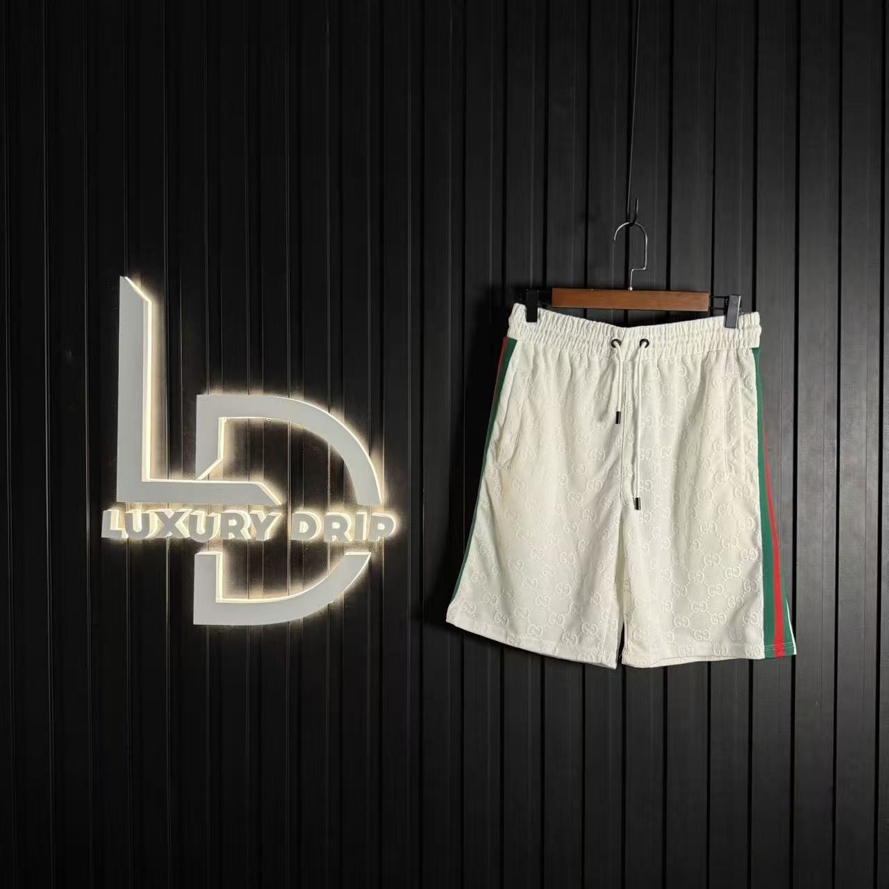 SHORTS - Image 2