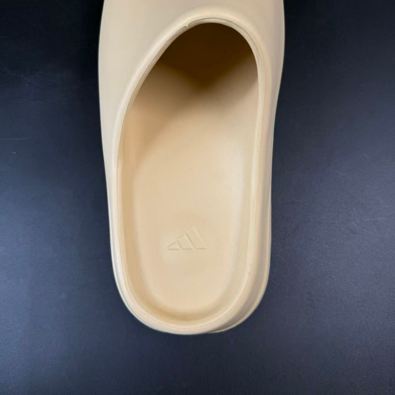YEEZY SLIDE BONE - Image 6