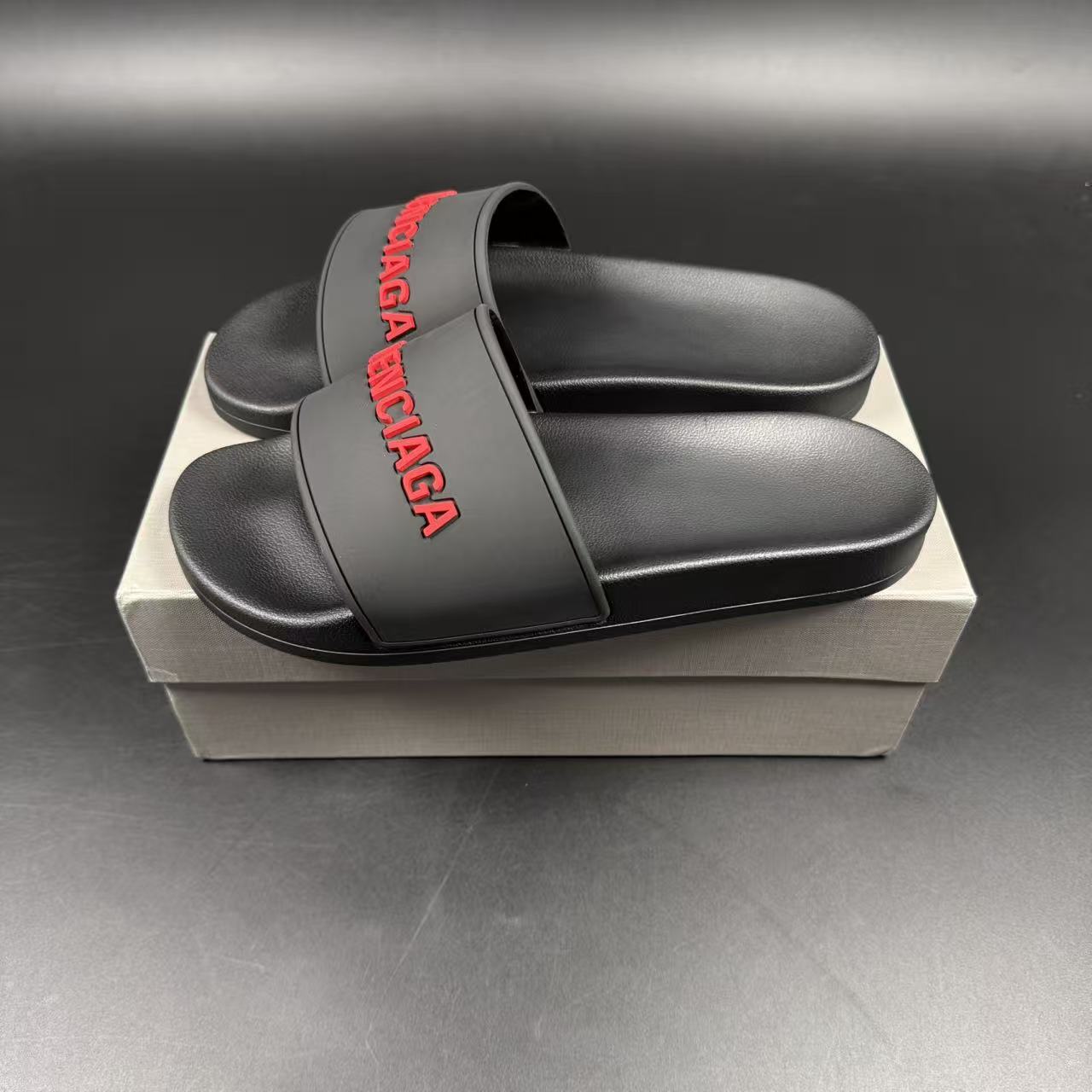 SLIPPERS - Image 4