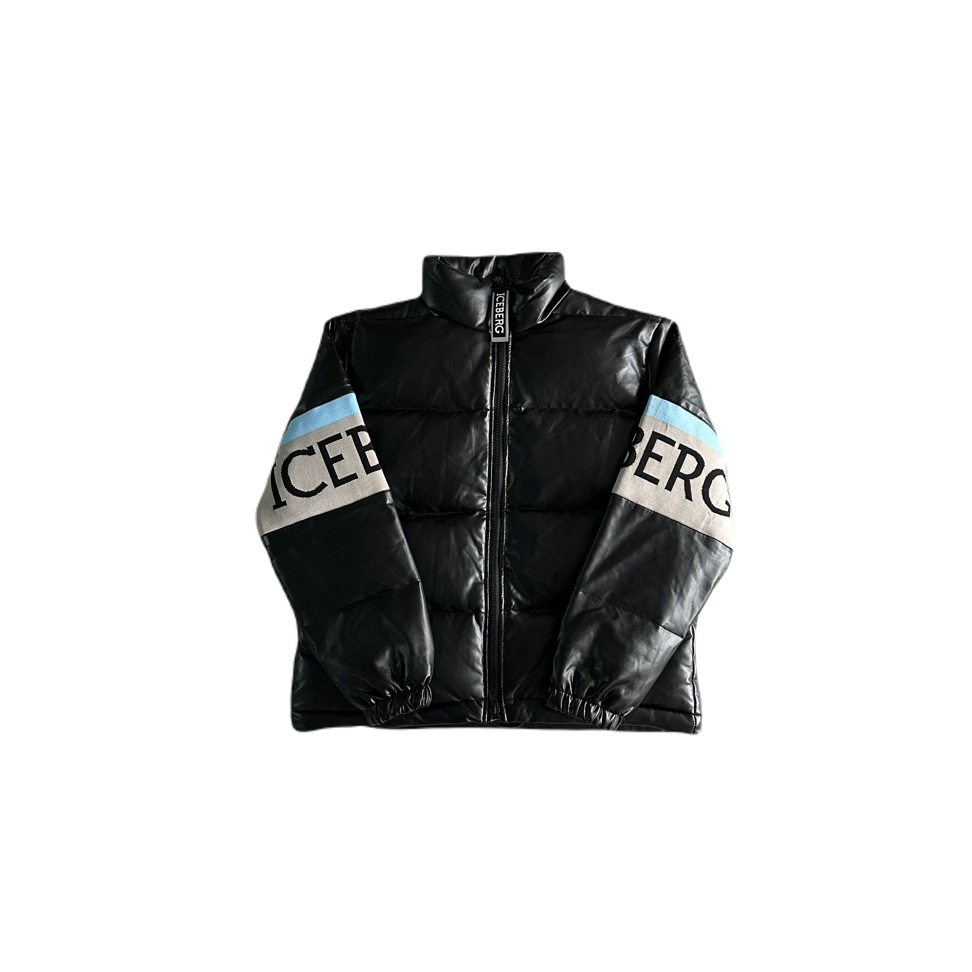 f8b6b540